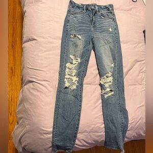 american eagle distressed jeans (size 2)